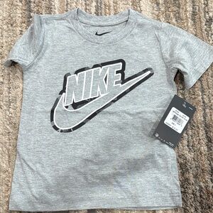 Nike Kids Gray Short Sleeve Tee